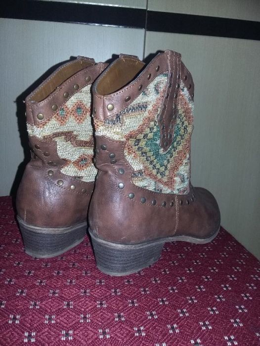 Сапожки женские демисезонные