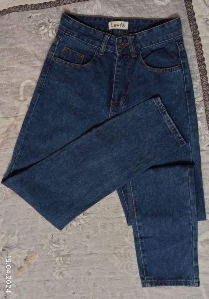 Женские джинсы levi's
