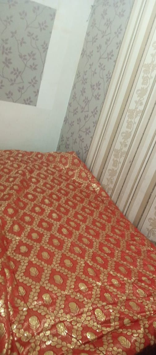 Сдам времянку в районе Однокомнатная времянка душ туалет внутри! !