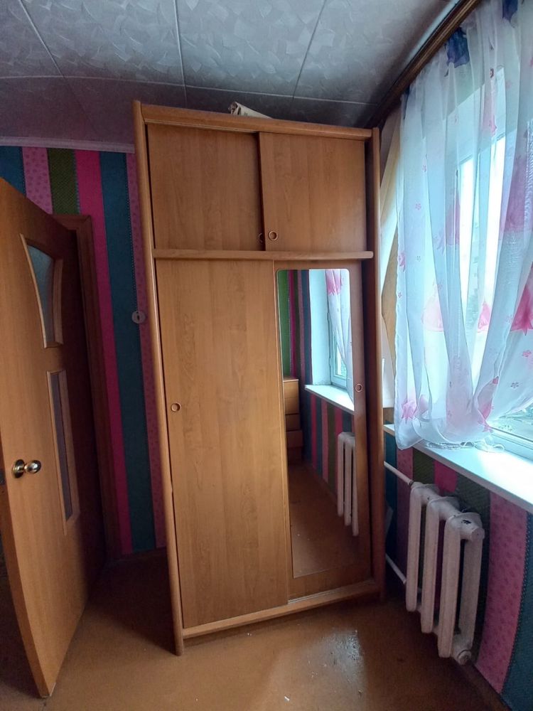 Шкафчики разные…….