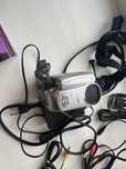 Продам видеокамеру Canon DC210