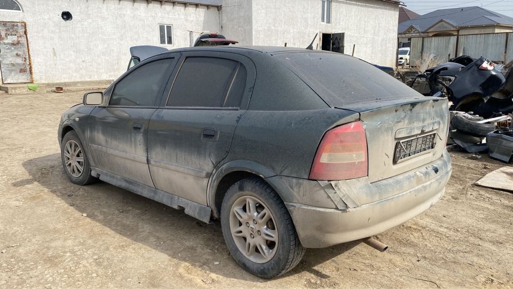 Opel Astra 1999г.в,1.6 обьем,мех по запчастьям!!!