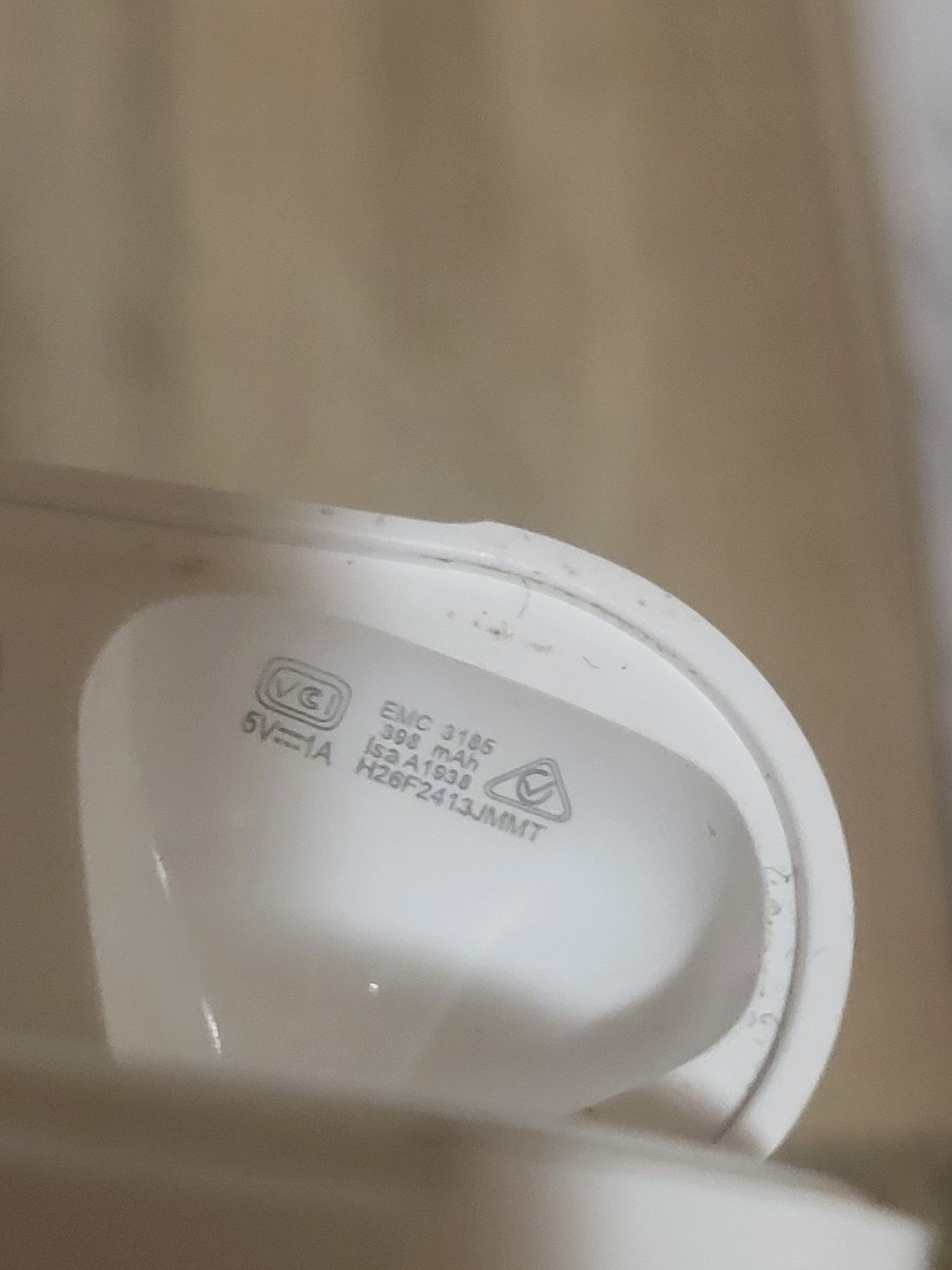 Кейс от airpods 2 оригинал