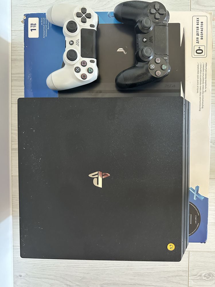 Продам Play Station 4 Pro