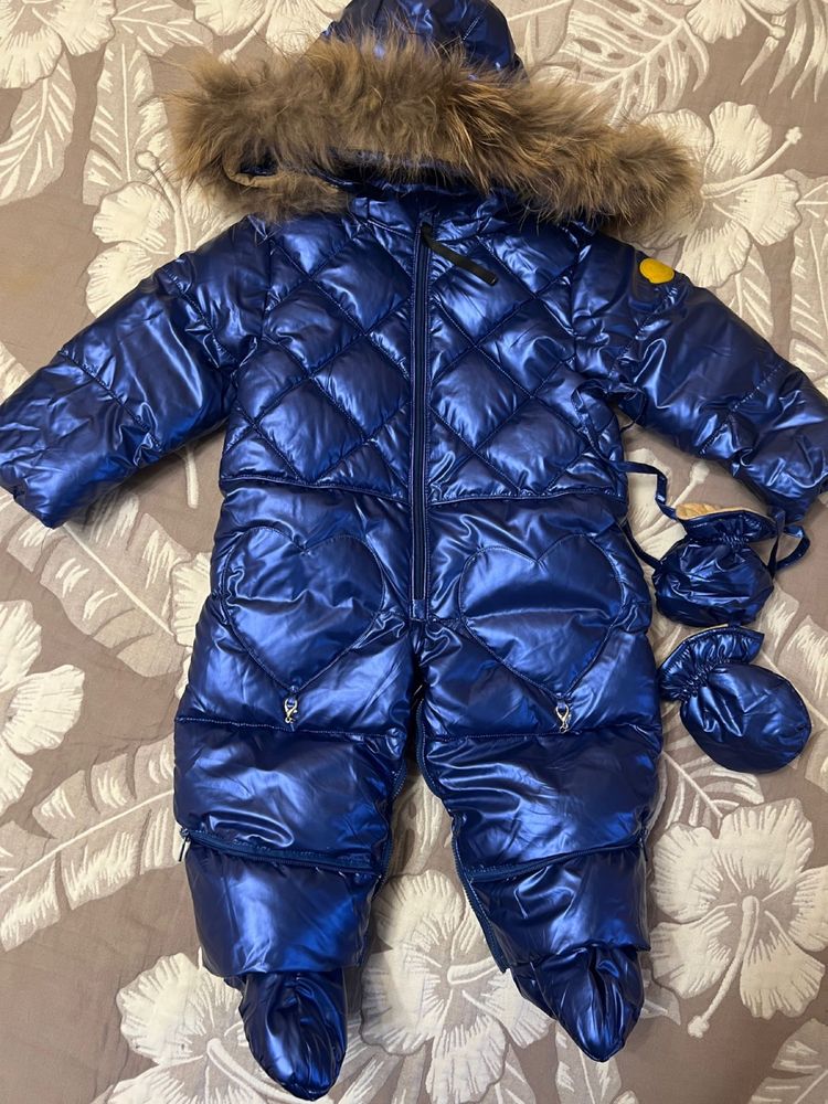 Комбинезон зимний под Moncler.