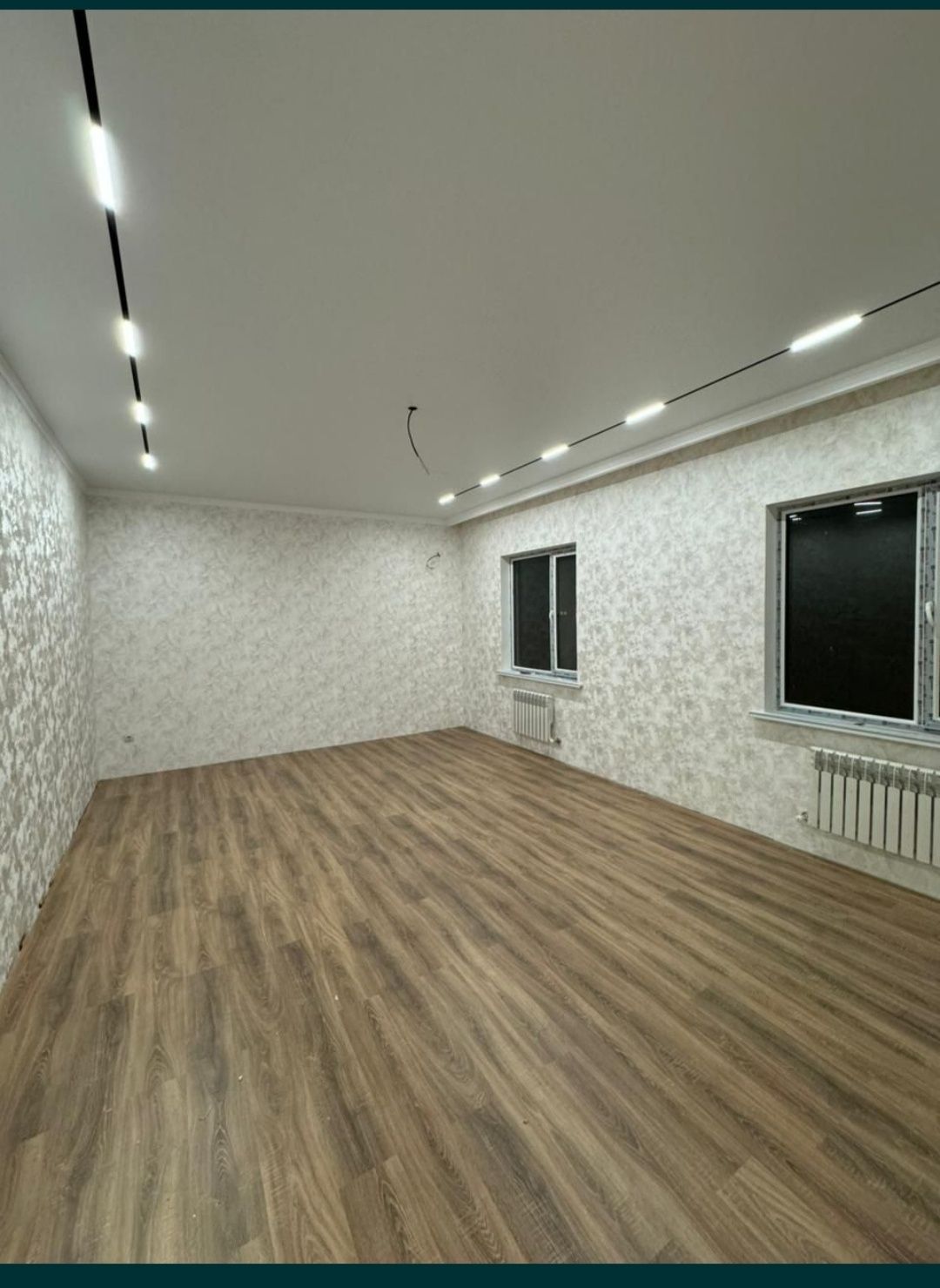 Левкас, Гипсакартон, кафел, ламинат истеймиз