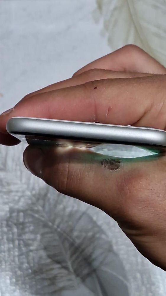 Iphone se 2, + ps3 прошитая + ps3 обычная , обмен
