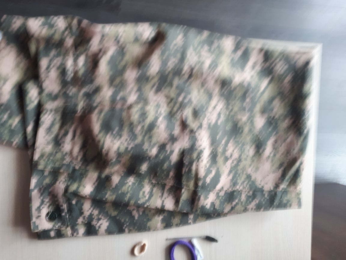 Продам военнуютыорму для военной начальной подготовки для школьков и у