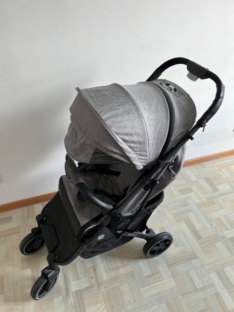 Продам прогулочную коляску