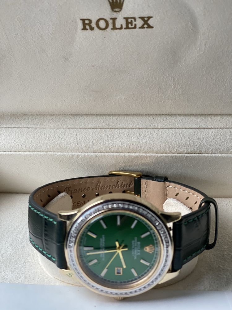 Часы золотые женские Rolex