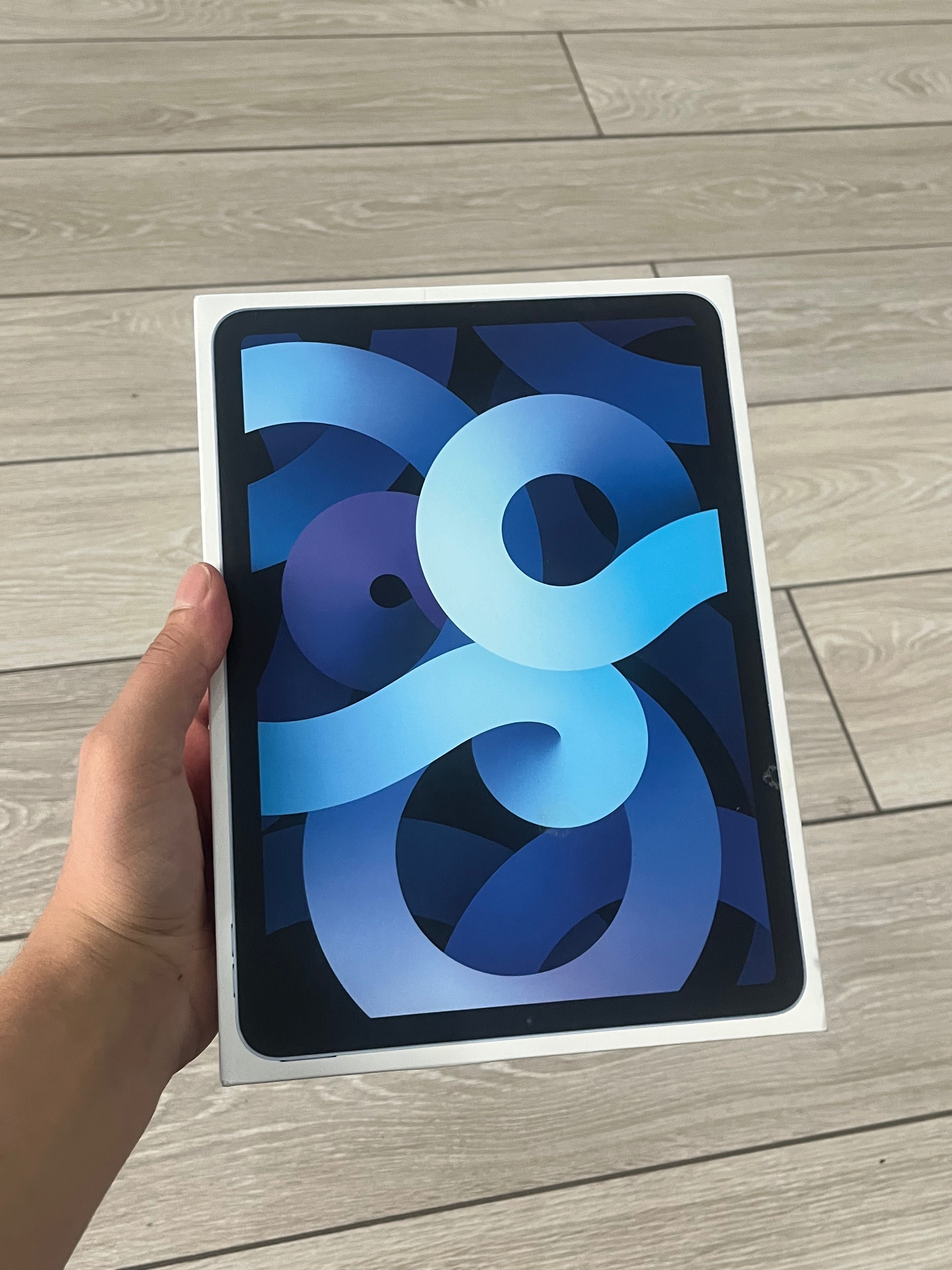 iPad Air 4 + клавиатура + Новый чехол и стилус pencil
