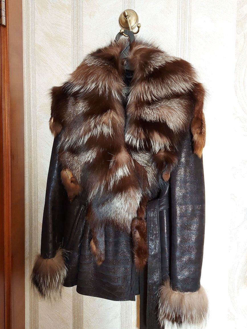 Новая кожаная дубленка 44-46 размер. 8 xl.