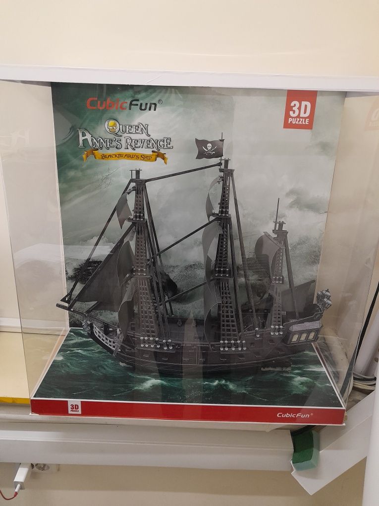 Продам детский корабль