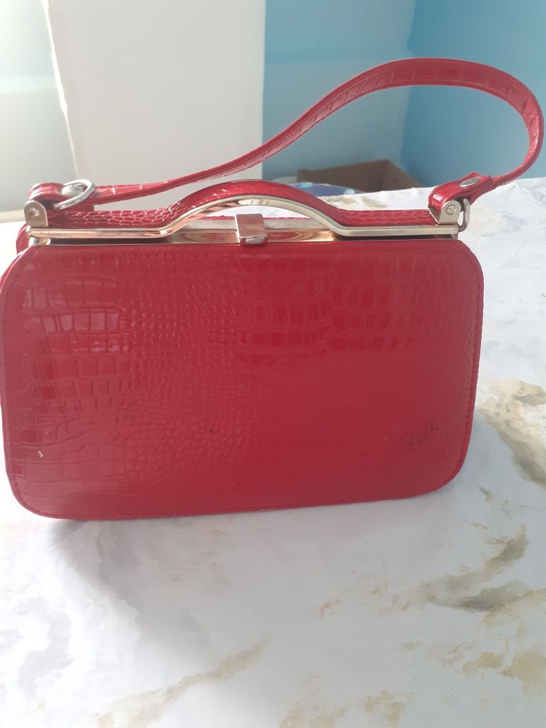 Продам сумочку!Состояние отличное!