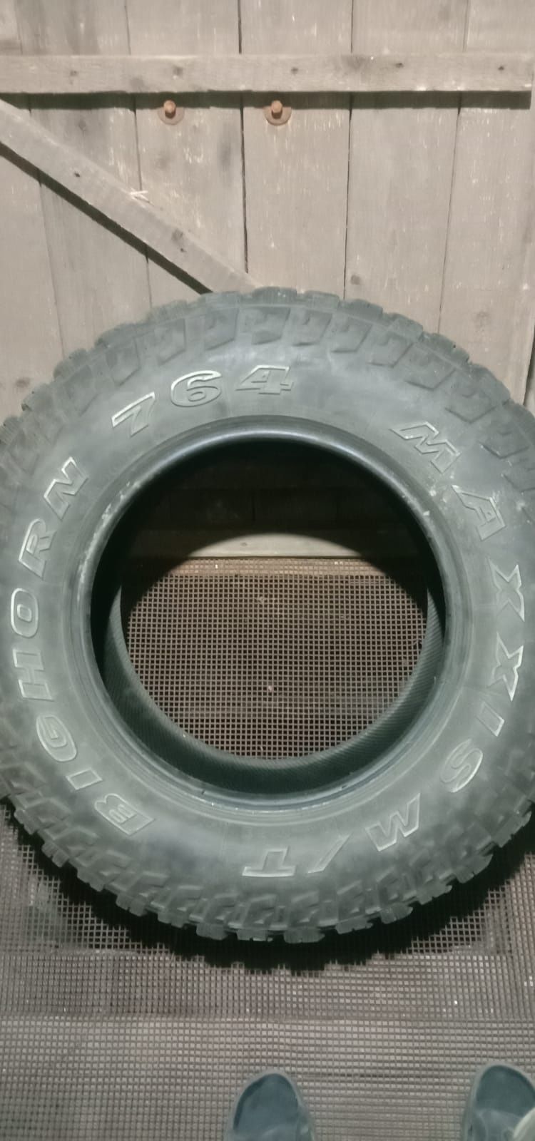 Продам 4зимние шины, 2 грязевой