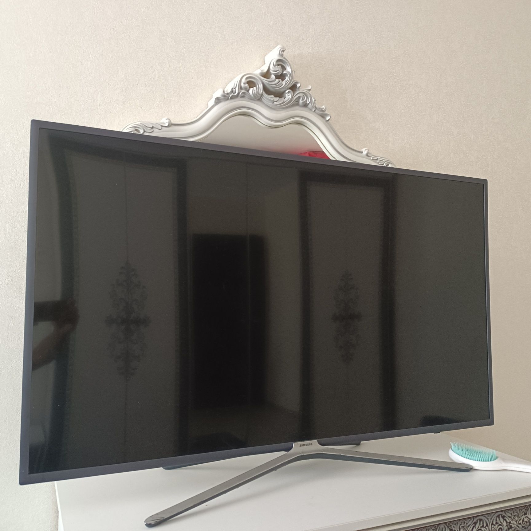 Продам телевизор 120см диагональ 49 Samsung