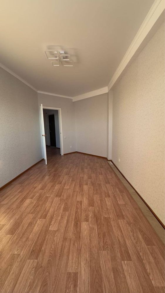Продам 2 комнатную квартиру мкрн.Сарыарка