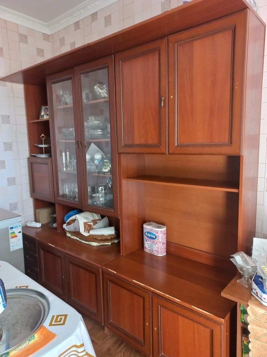 Продам сервант состояния хорошое