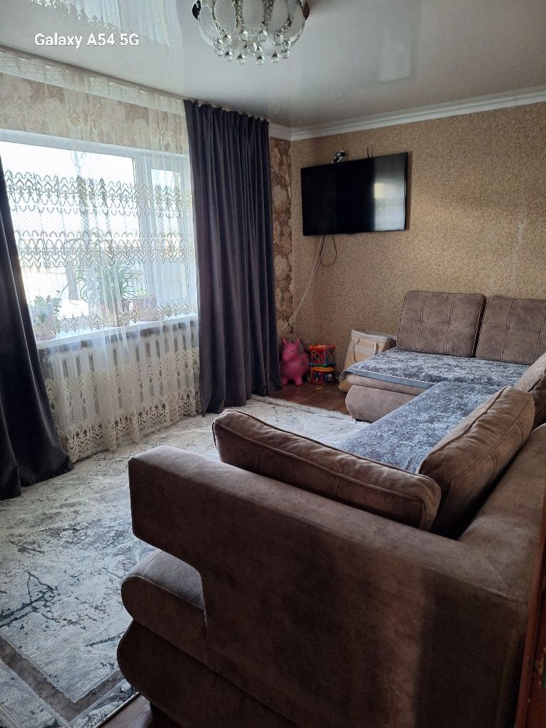 Продается особняк из 4 комнат.