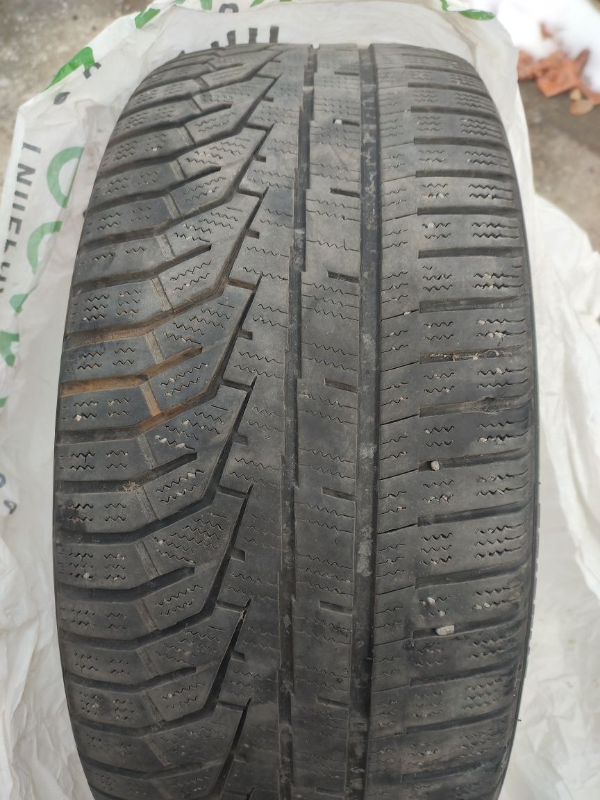 Шины Hankook winter i*cept evo2 235/45 R19