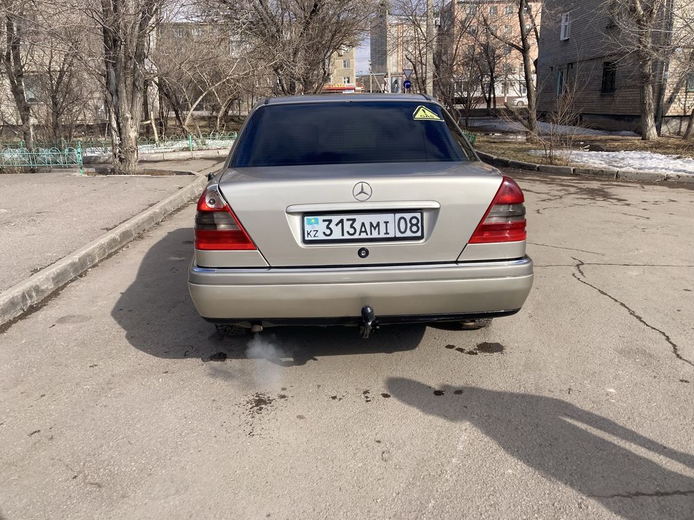 Mercedes Benz C220 газ-бензин