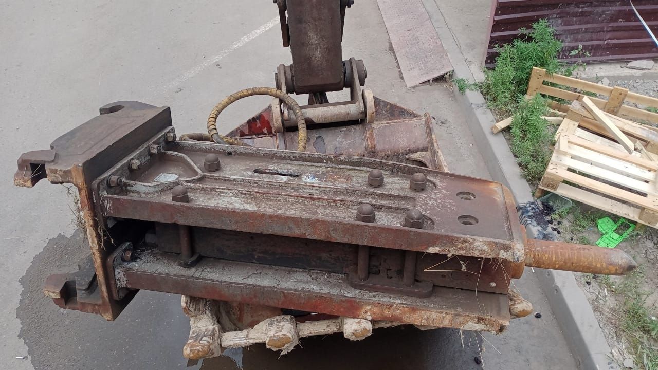 Услуги колесного эксковатора