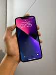 Телефон iPhone 13