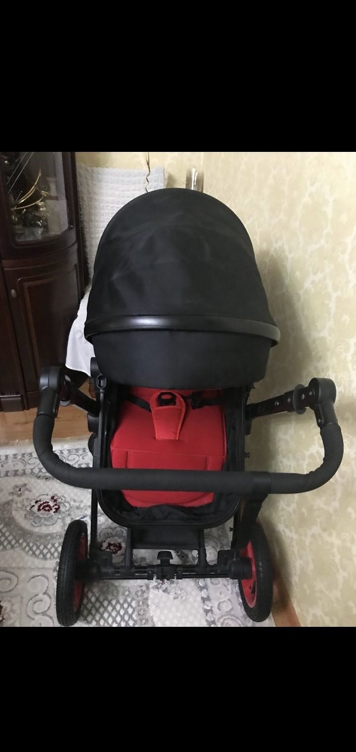 Детская коляска. Фирма Belecoo