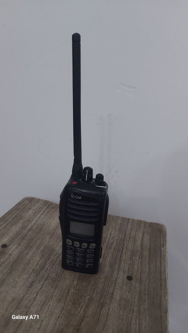 Рация Icom 3161.