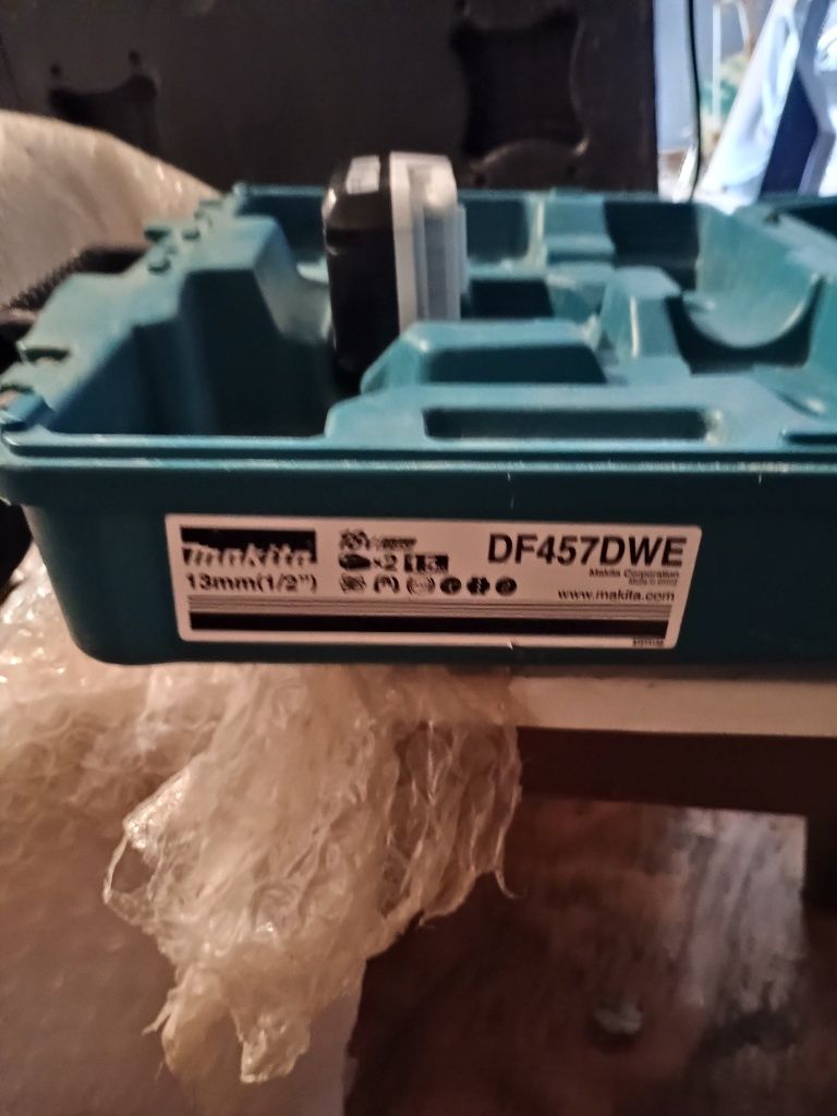 Makita кейс+батерика