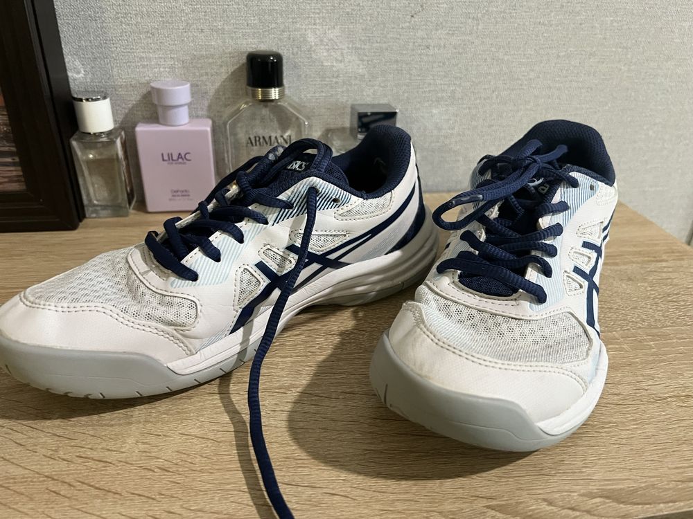 Asics кроссовки 37