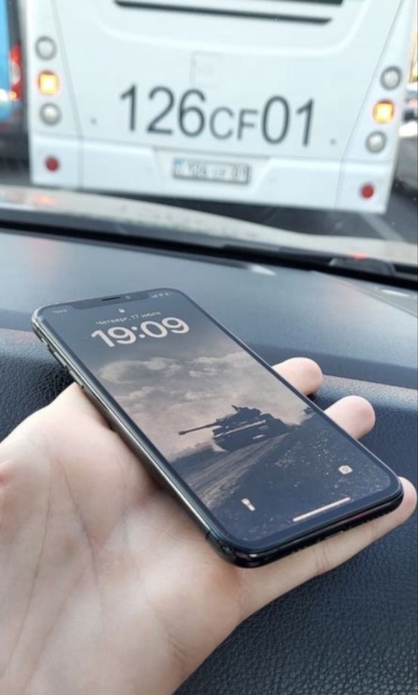 Айфон xs память 64гб