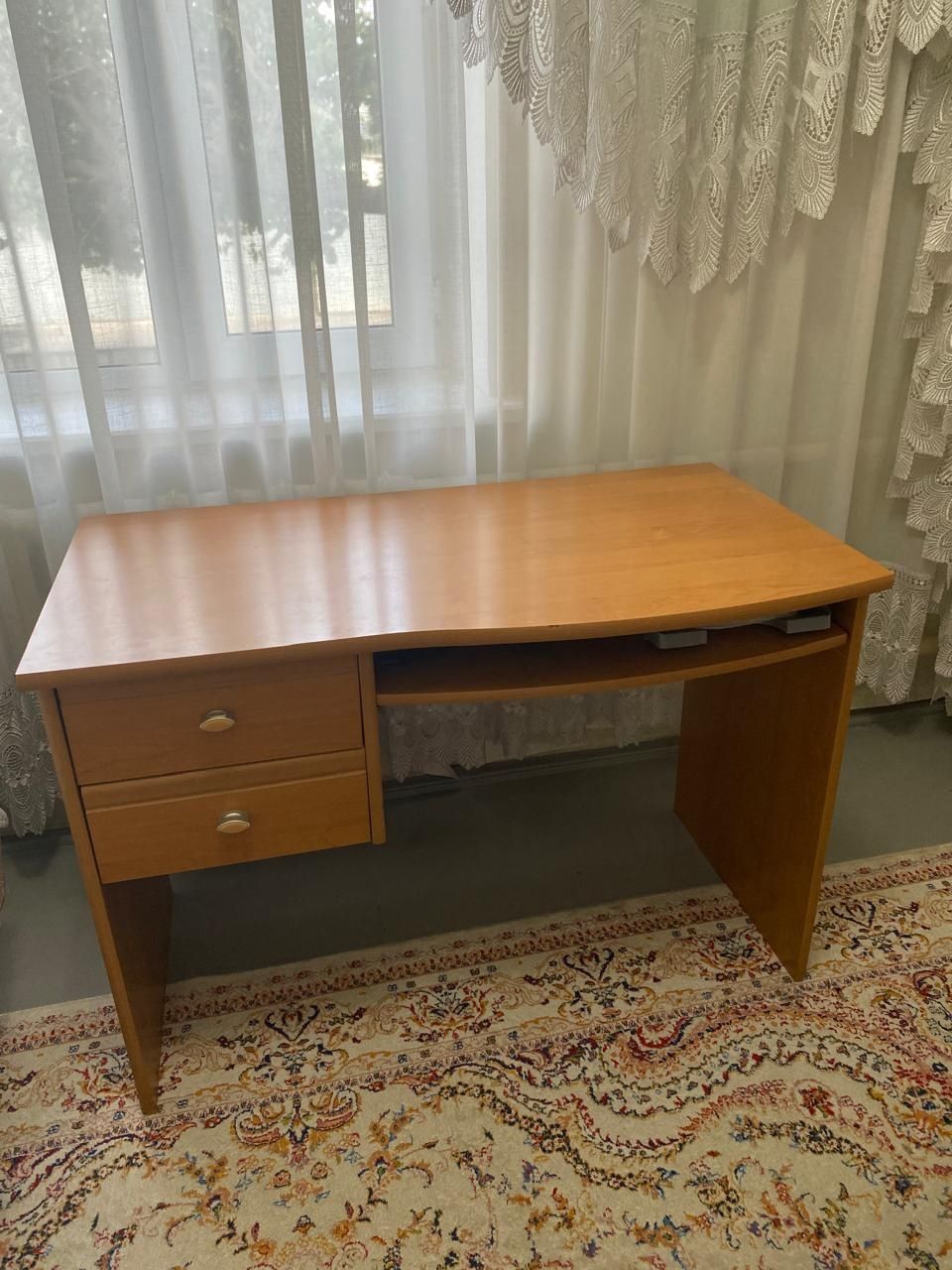 Продам стол письменный