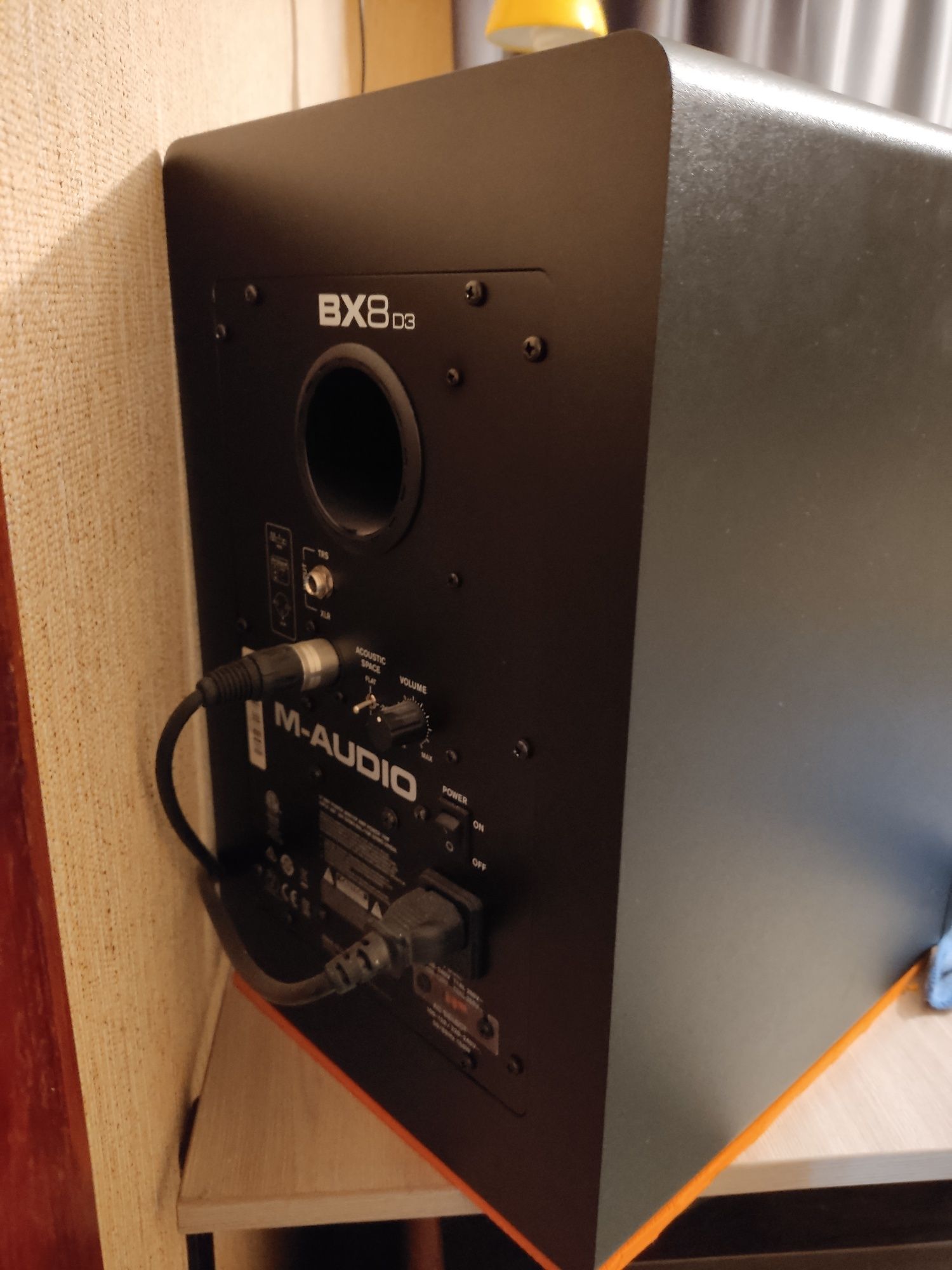 Студийные мониторы M Audio bx8 d3.