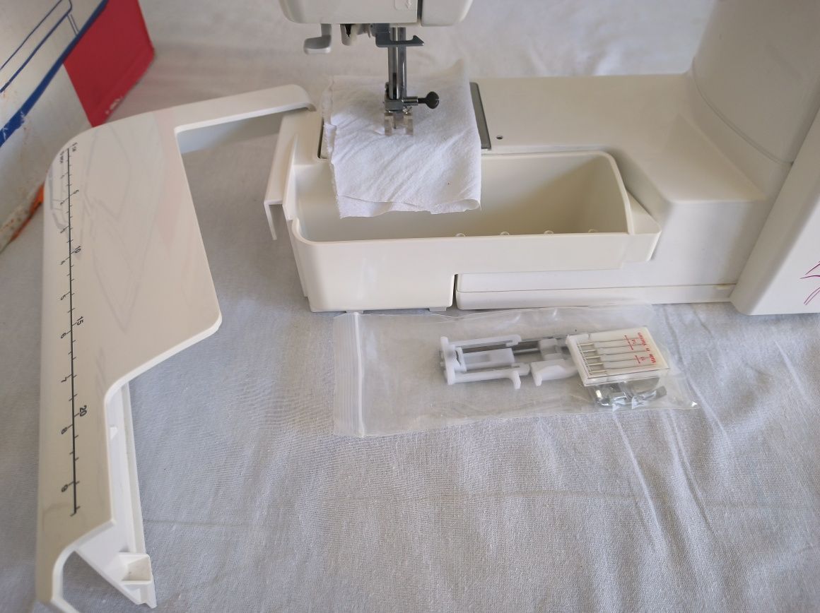 Швейная машинка JANOME Q-23P