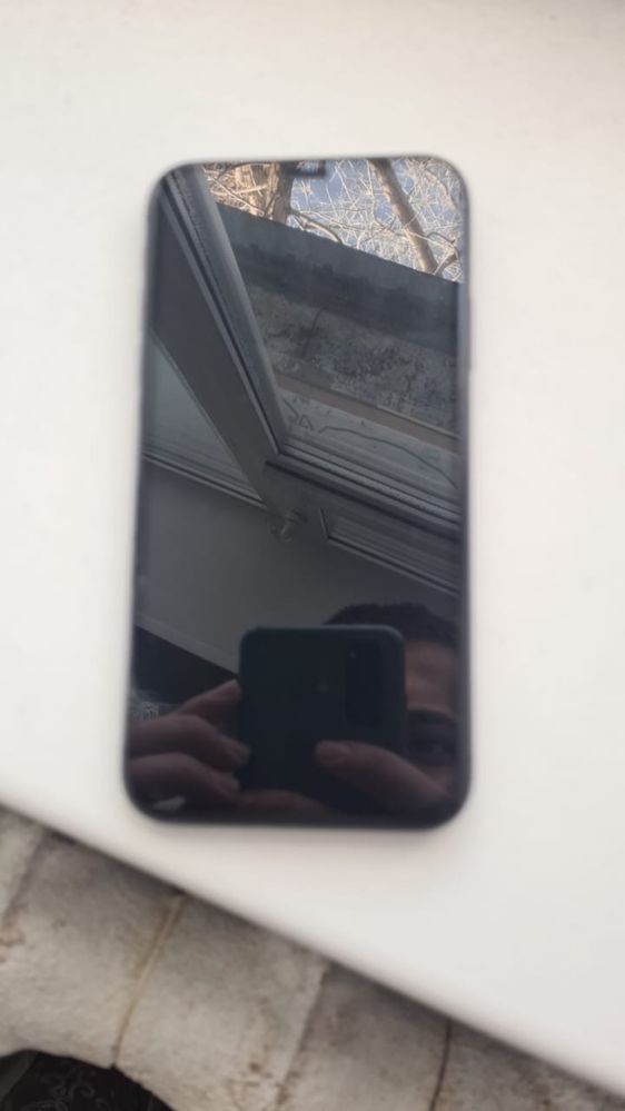 Продам айфон 11