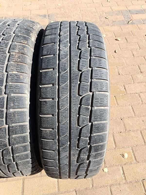 Шины 225/70 R16 - "Nokian WR" (Россия), всесезонные.