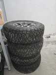 Продам шины с дисками 265-70-r16, 112T