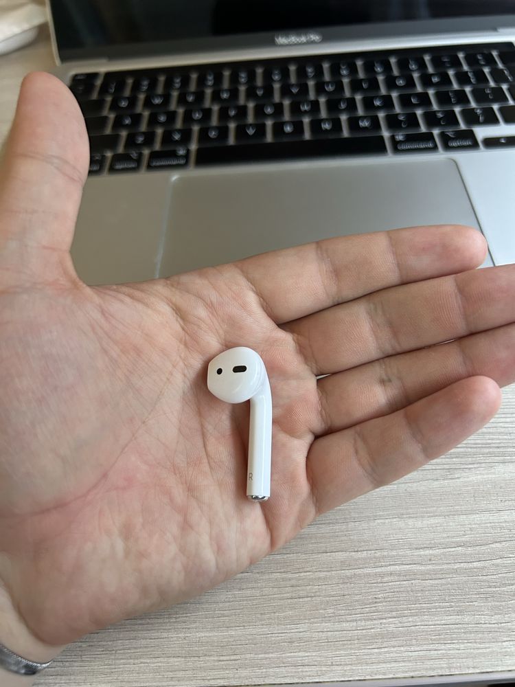 AirPods 2 оригинальные наушники | Левый и правый отдельно