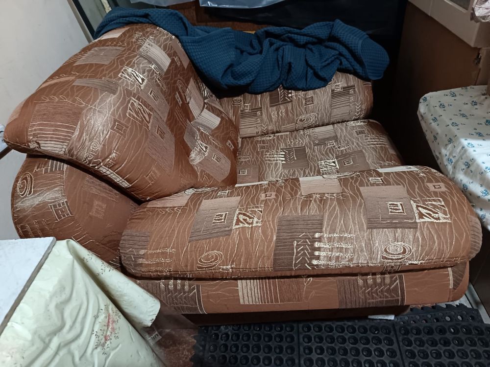 Продам диван мягкий