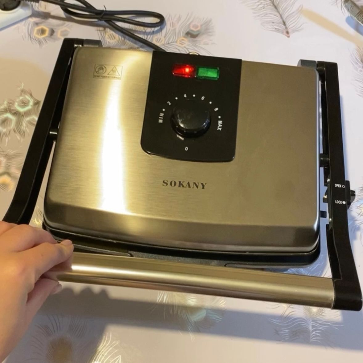 Продам гриль "SOKANY"