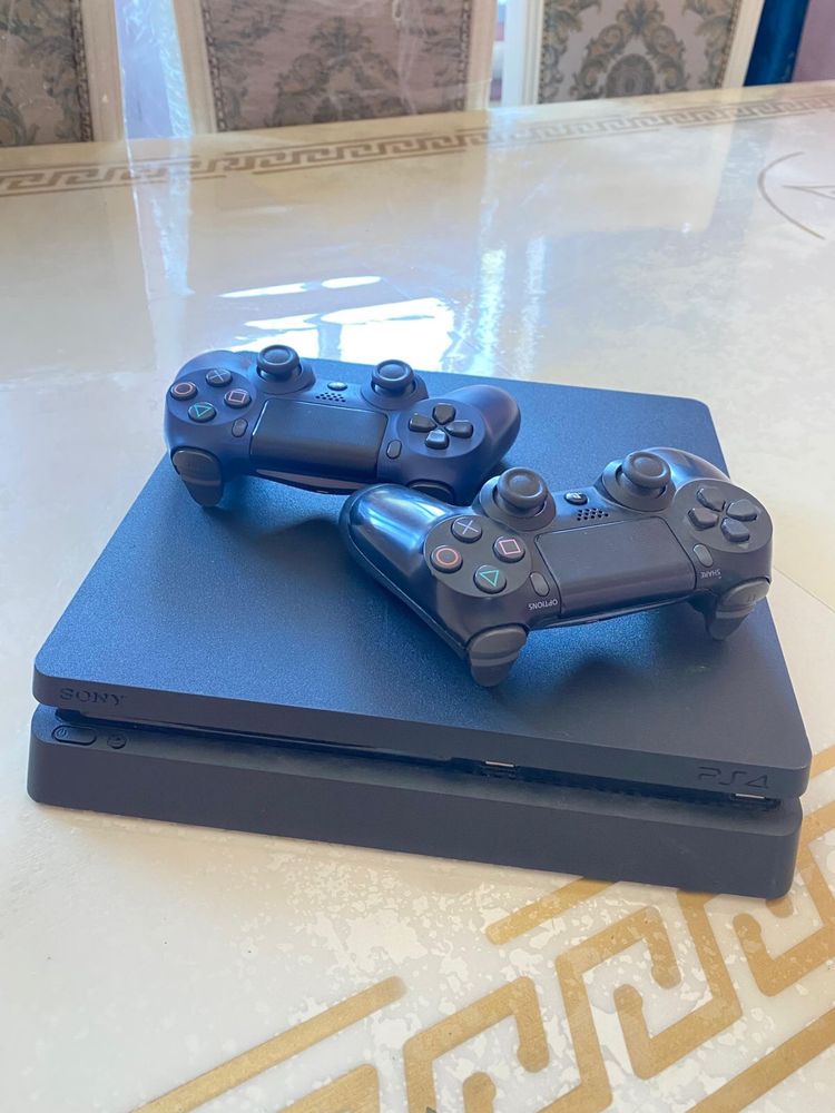 Ps4 Slim 1000gb в идеальное состояние