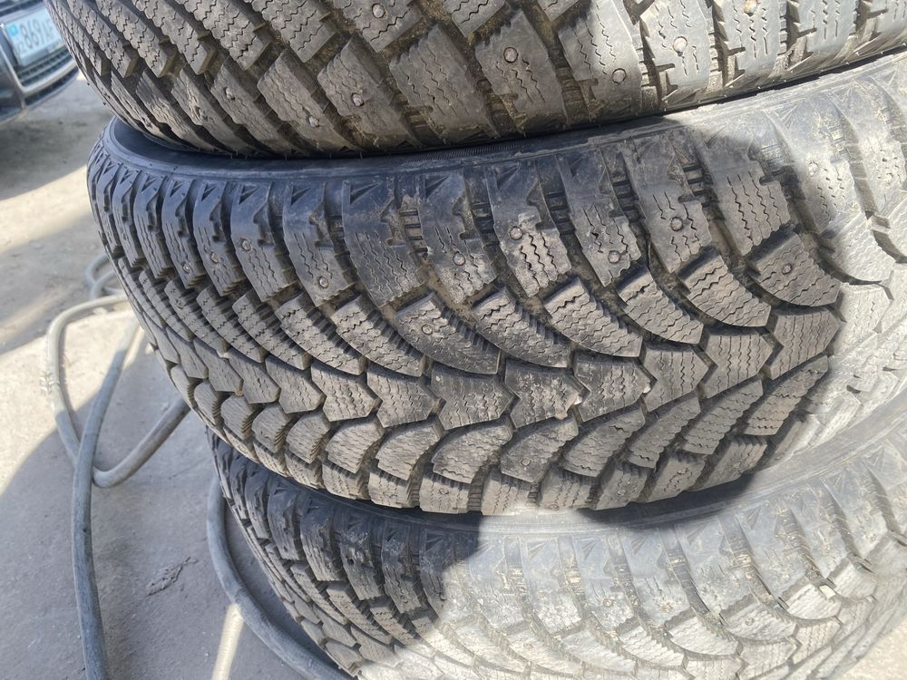 MAXTREK 235/60R17
