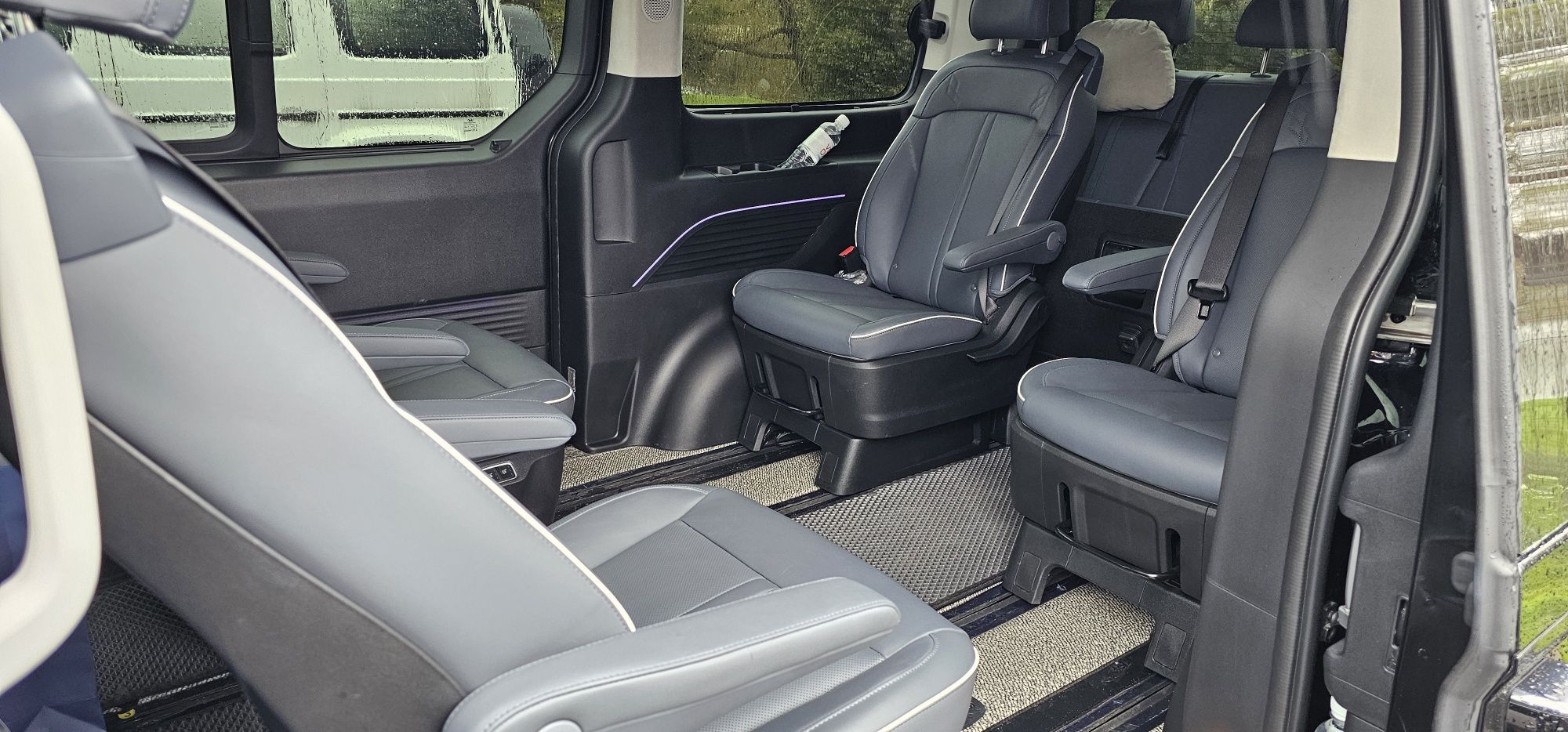 Минивэн Hyundai Staria в аренду — трансферы, поездки по Алматы