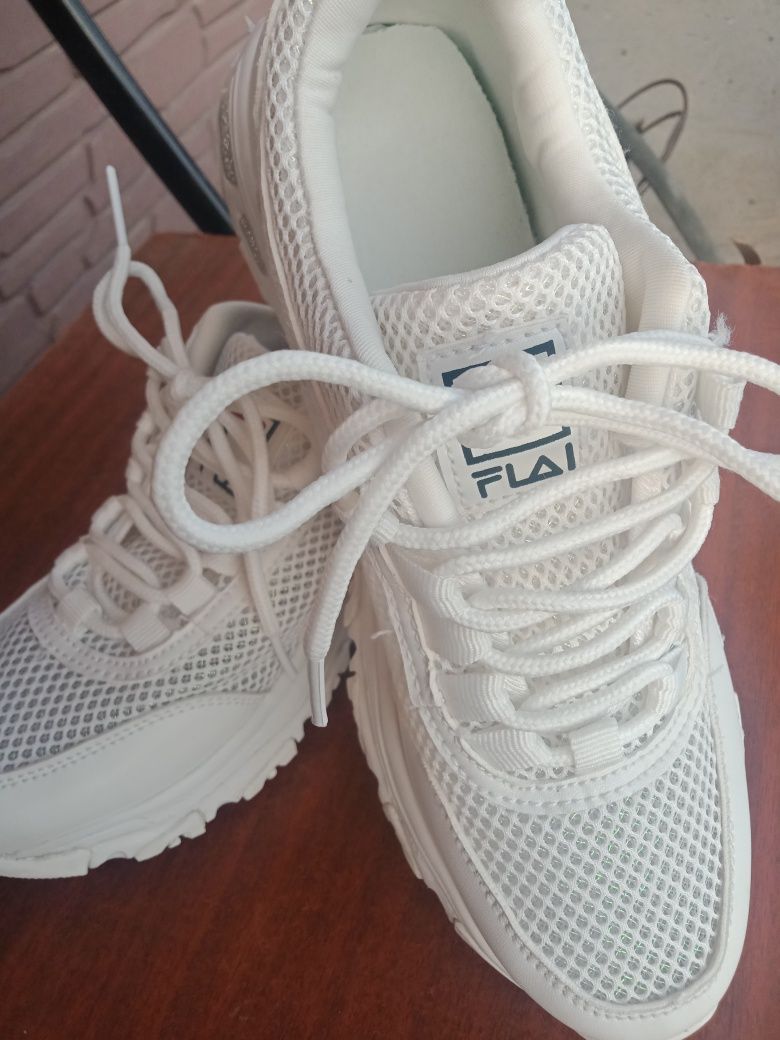 Кроссовки Fila 39р обувь