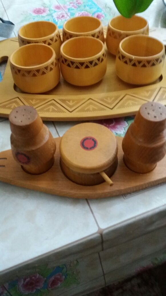 Подстаканики деревянные на подносе, набор для специй