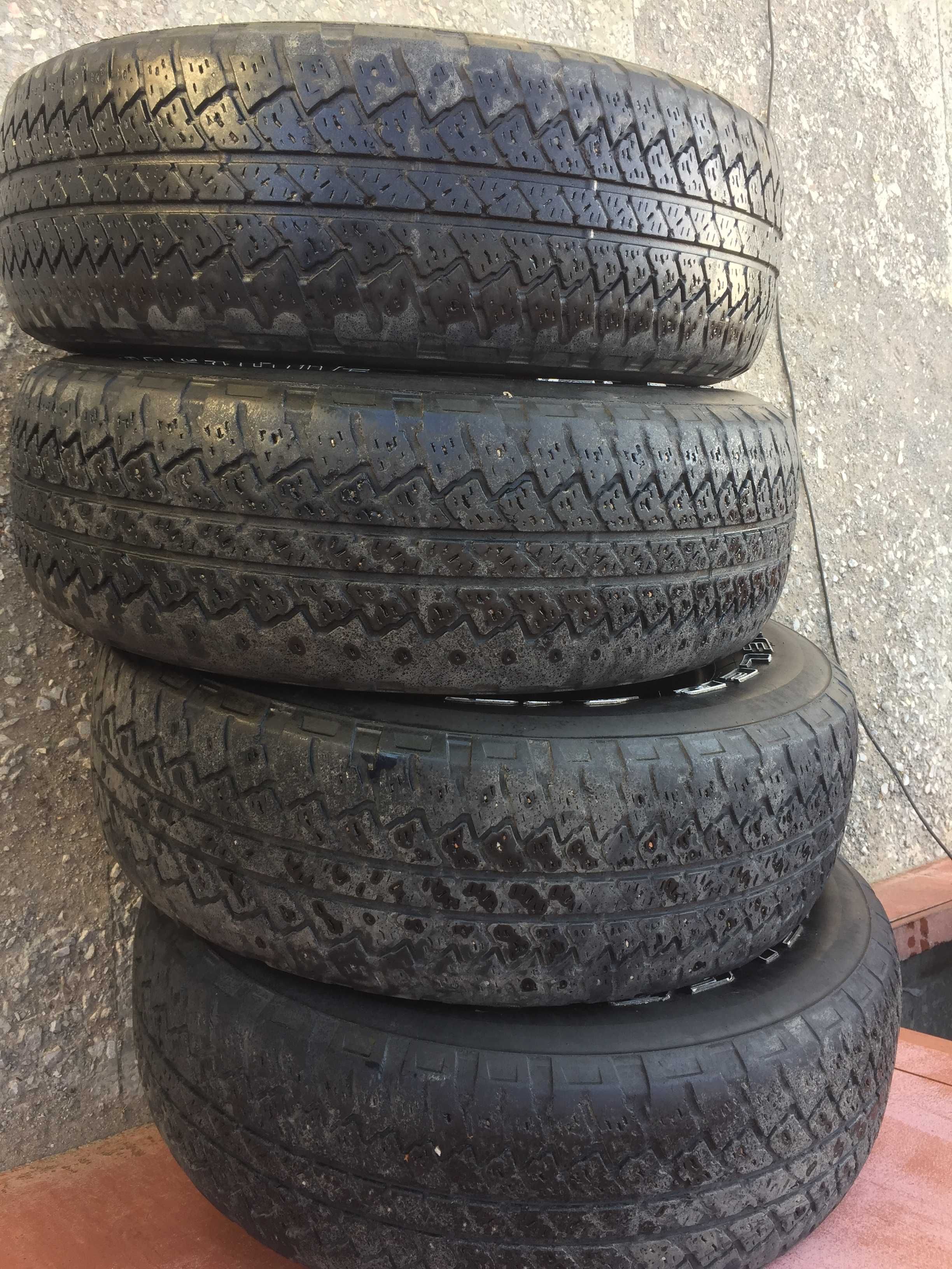 Комплект летних шин бу 255/70R18
