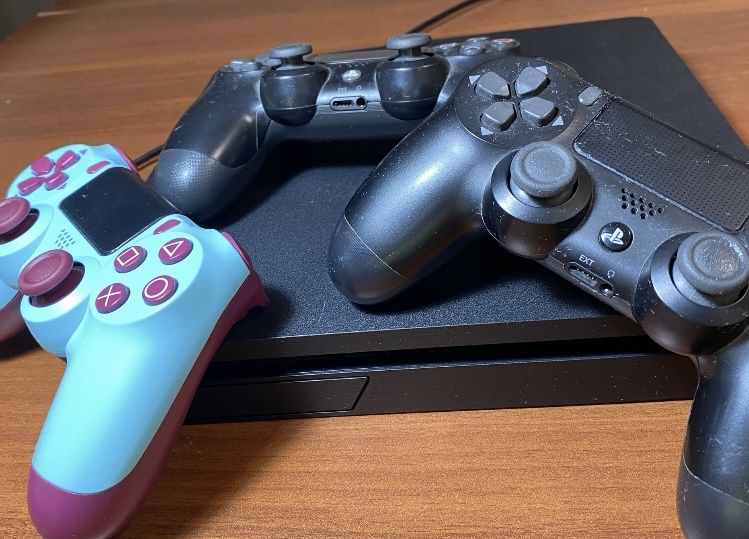 Playstation 4 slim