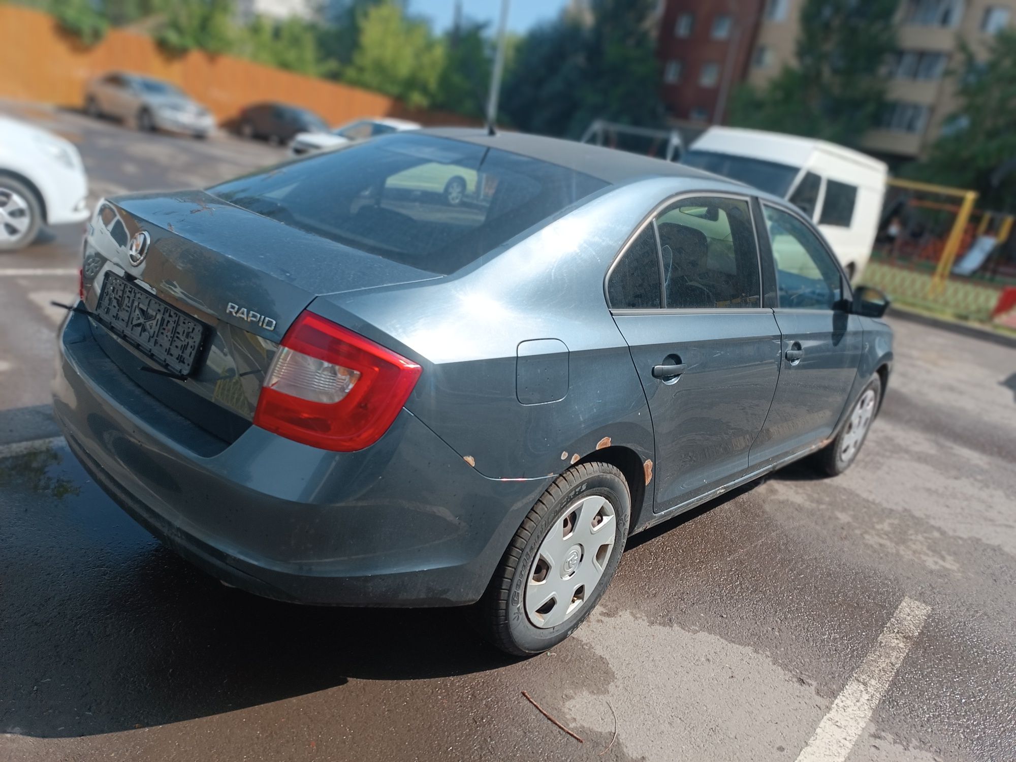 Skoda rapid на ходу с вложениями видно на фото цена очень низкая