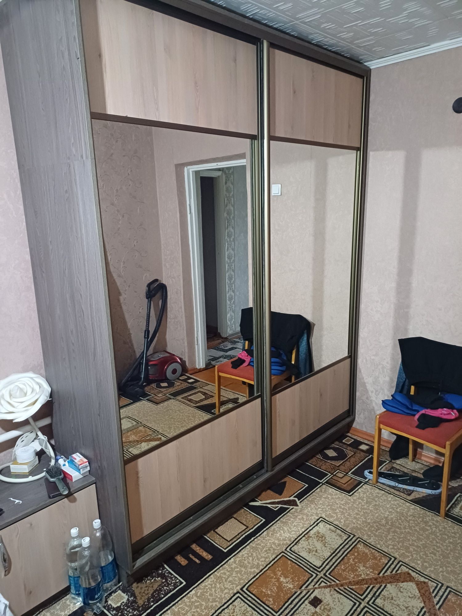 Продам спальный гарнитур